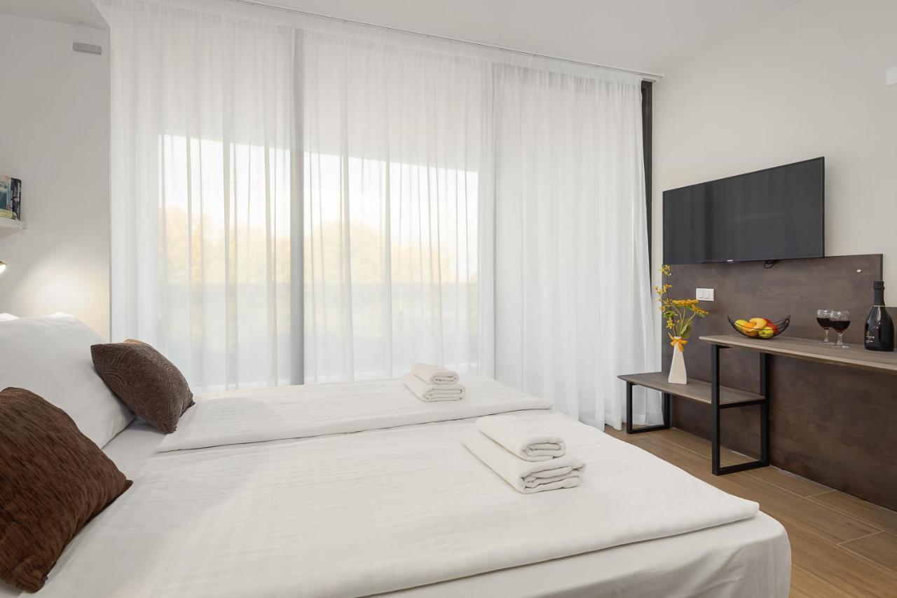 Residence Del Mar Emotion Лижнян Экстерьер фото