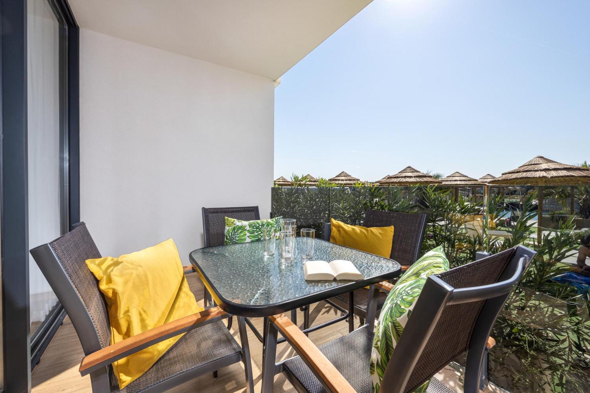 Residence Del Mar Emotion Лижнян Экстерьер фото